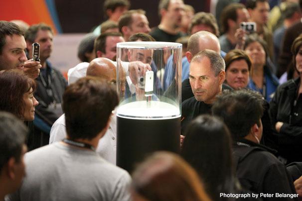 Attached Image: steve-jobs-macworld-2007.jpg